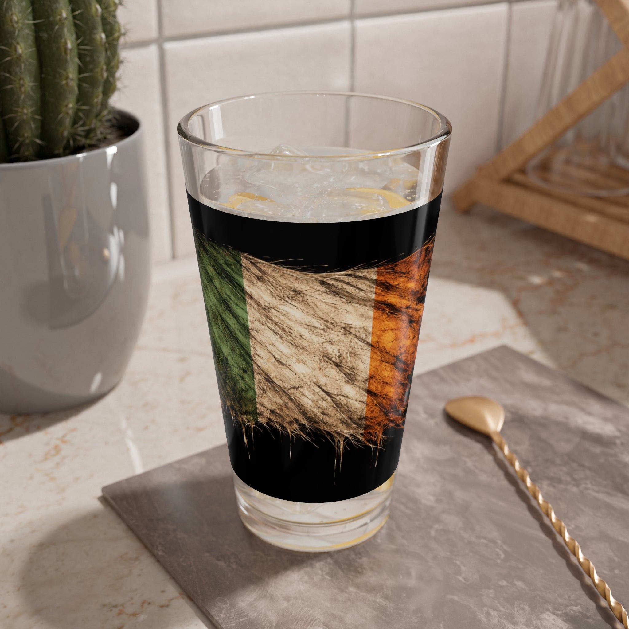 z-Irish Flag Pint Glass, 16oz Collection